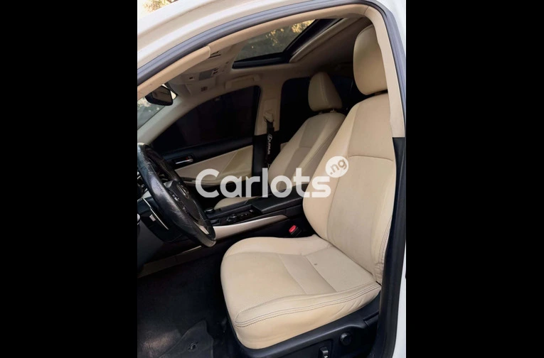 2014 Lexus IS250 Foreign Used for sale in Asokoro, FCT - photo 5 of 7
