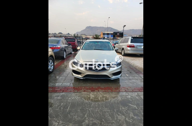 Nigerian Used 2014 UPGRADED MERCEDES BENZ E350 for sale in Abuja, FCT - thumbnail 2