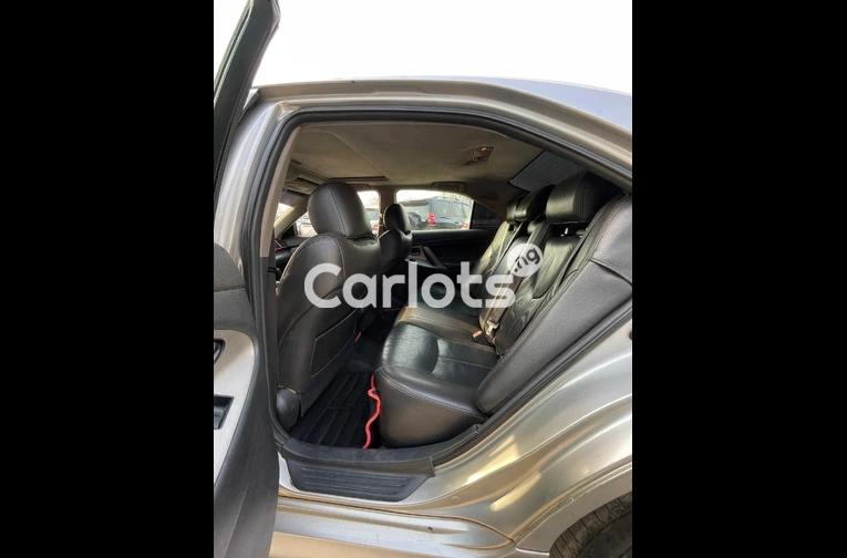 Registered 2008 Toyota Camry for sale in Abuja, FCT - thumbnail 3