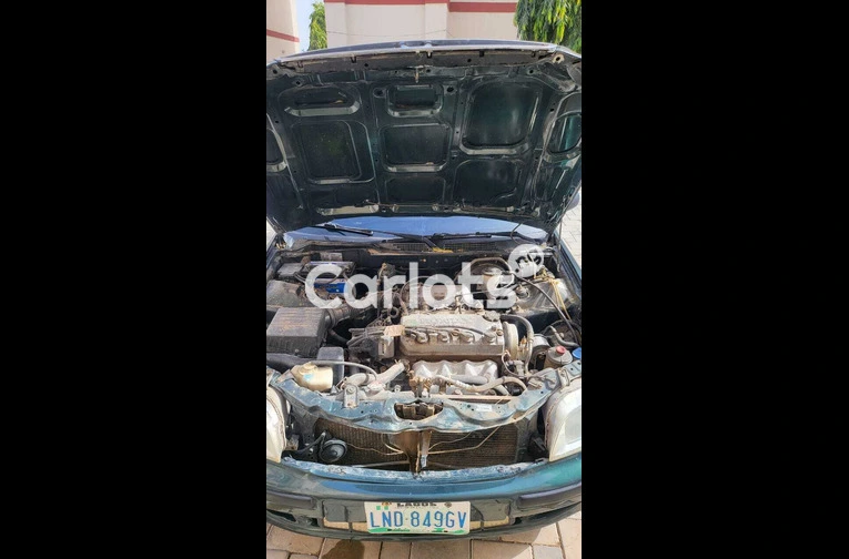 Used Honda Civic 2000 - 2/6