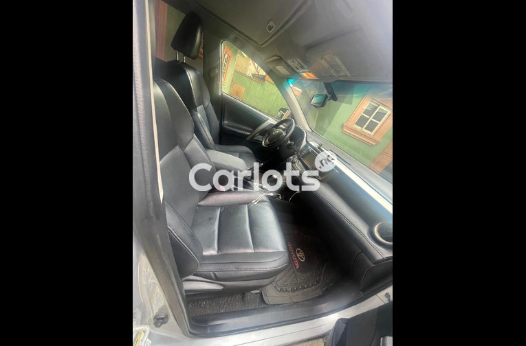Nigerian Used PREMIUM FIRST BODY 2014 TOYOTA RAV4 LIMITED AWD for sale in Surulere, Lagos - photo 2 of 7
