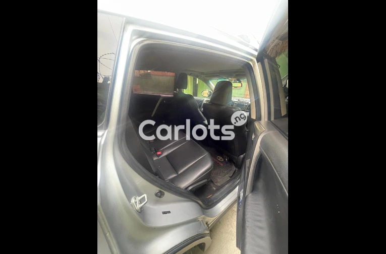 Nigerian Used PREMIUM FIRST BODY 2014 TOYOTA RAV4 LIMITED AWD for sale in Surulere, Lagos - thumbnail 3