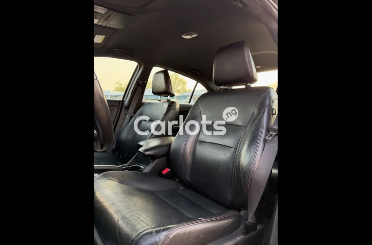 Foreign Used 2017 Honda Accord LX for sale in Abuja, FCT - photo 4 of 7