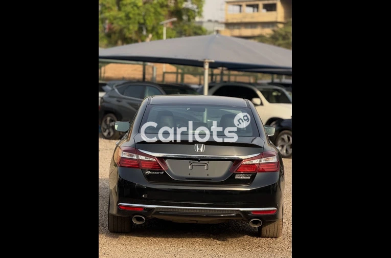 Foreign Used 2017 Honda Accord LX for sale in Abuja, FCT - photo 7 of 7