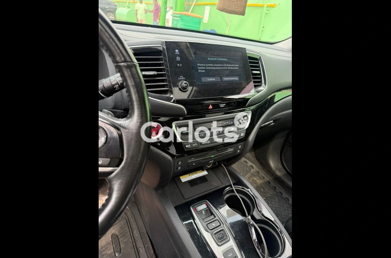 2019 Honda Pilot Elite AWD Foreign used - 2/7