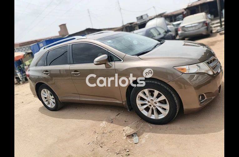 2013 TOYOTA VENZA LE 4CYL - 2