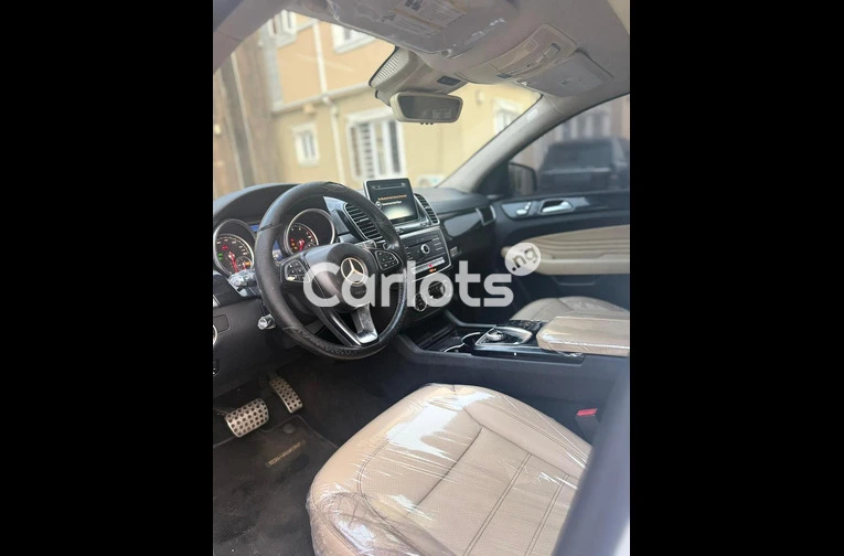 Nigerian Used 2016 Mercedes Benz GLE 450 AMG COUPE for sale in Lekki, Lagos - photo 2 of 6
