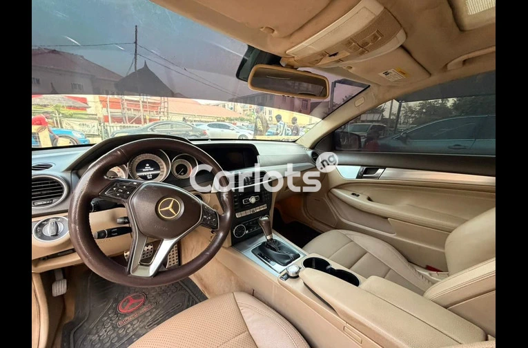 Nigerian Used 2013 MERCEDES BENZ C350 COUPE for sale in Abuja, FCT - thumbnail 2