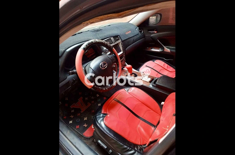 Foreign used standard 2008 Lexus is250 for sale in Abuja, FCT