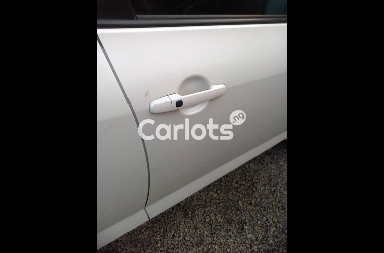 FOREIGN USED 2010 TOYOTA RAV4 LIMITED V6 for sale in Lagos, Lagos - photo 5 of 7