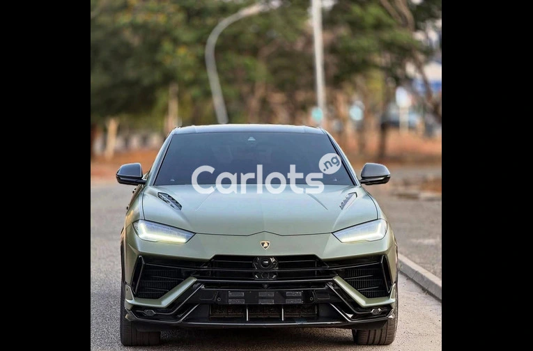 Foreign Used 2024 LAMBORGHINI URUS PERFORMANTE for sale in Abuja, FCT - thumbnail 2