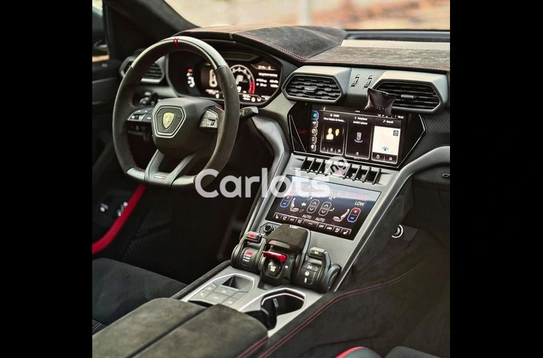 2024 LAMBORGHINI URUS PERFORMANTE - 3/7