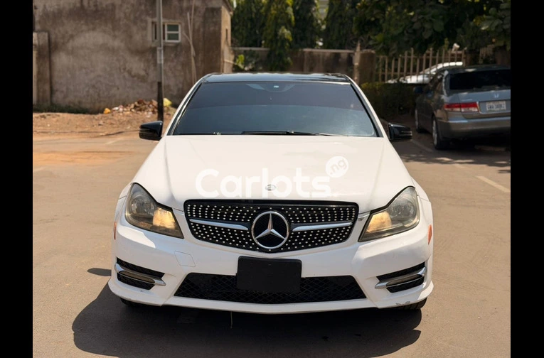 UNREGISTERED 2012 MERCEDES C300