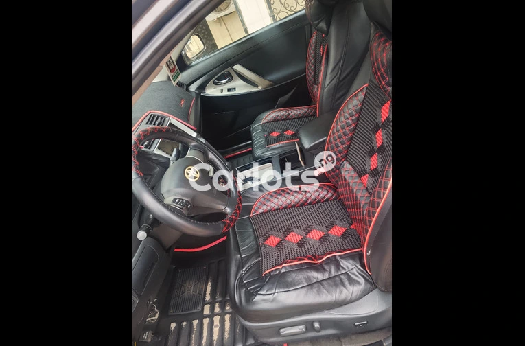 2010 Toyota Camry SE 2.5L - 2/4