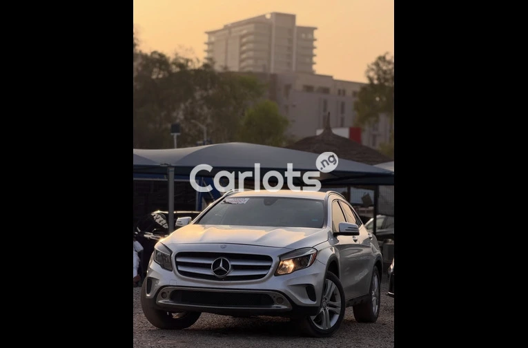 Extremely Clean 2016 Mercedes GLA 250