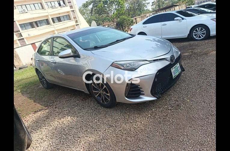 2015 Toyota Corolla - 1/4