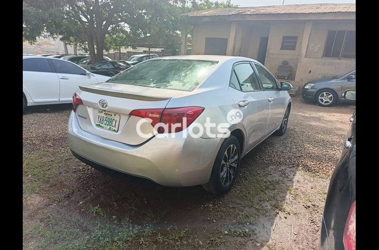 2015 Toyota Corolla - 2/4