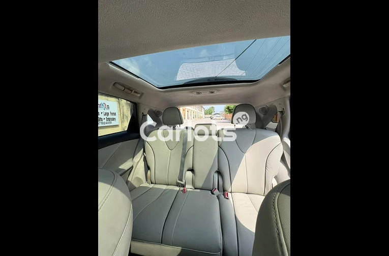 2013 TOYOTA VENZA XLE FULL OPTION 4CYL FOR SALE for sale in Lagos, Lagos - photo 5 of 7