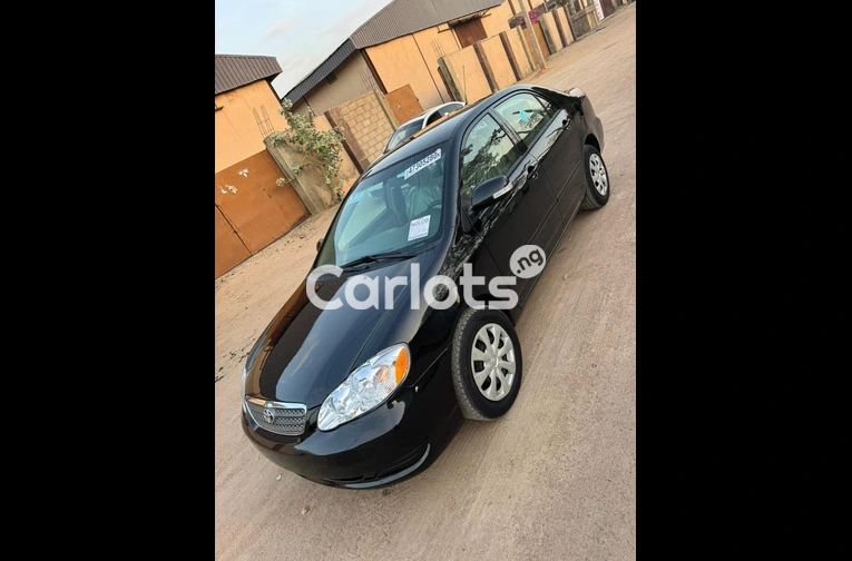 TOYOTA COROLLA LE 2006