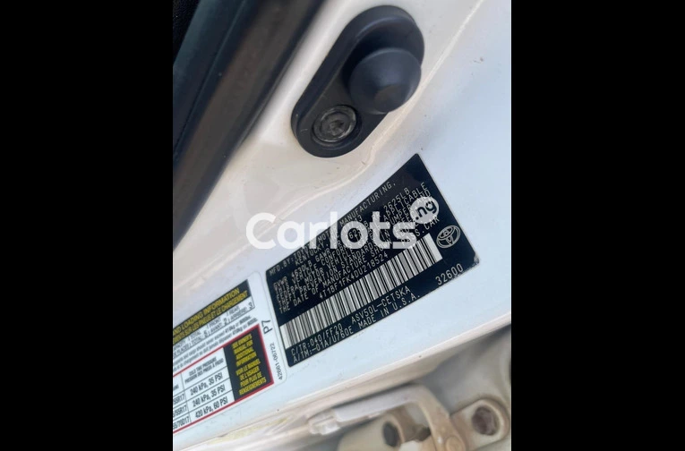 PURE FIRST BODY 2013 TOYOTA CAMRY SPORT for sale in Surulere, Lagos - thumbnail 4