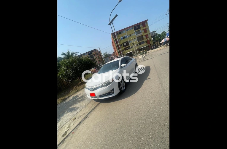 PURE FIRST BODY 2013 TOYOTA CAMRY SPORT for sale in Surulere, Lagos - thumbnail 5