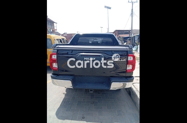TOKUNBO 2019 TOYOTA HILUX for sale in Lagos - photo 7 of 7