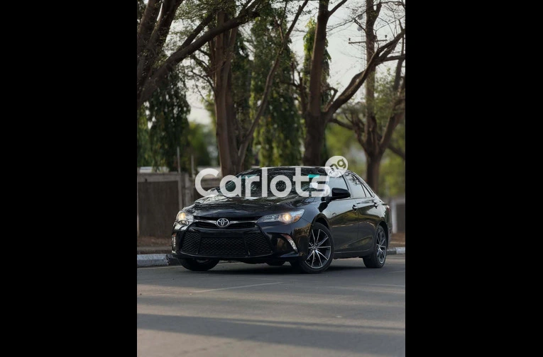 2016 Toyota Camry XSE - 1/7