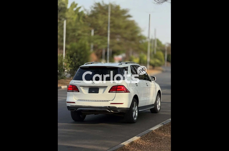 Foreign Used 2016 Mercedes-Benz GLE350 for sale in Asokoro, FCT - thumbnail 7