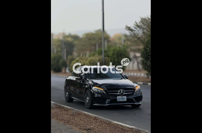 Foreign Used 2016 Mercedes-Benz C400 for sale in Asokoro, FCT - photo 3 of 7