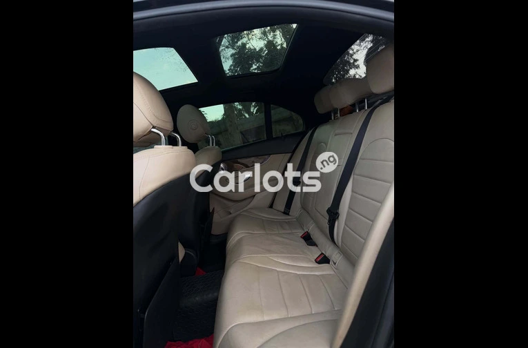 Foreign Used 2016 Mercedes-Benz C400 for sale in Asokoro, FCT - thumbnail 6