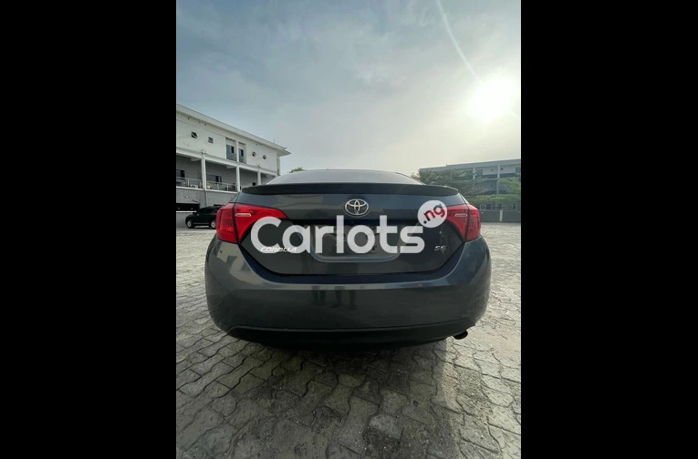 UNREGISTERED 2019 TOYOTA COROLLA SE - 6/7