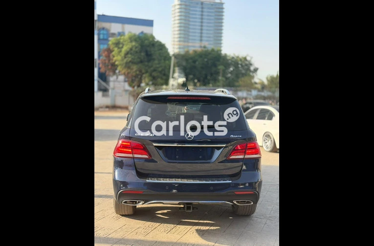 Foreign used Mercedes Benz GLE350 2017 model for sale in Abuja, FCT - thumbnail 3