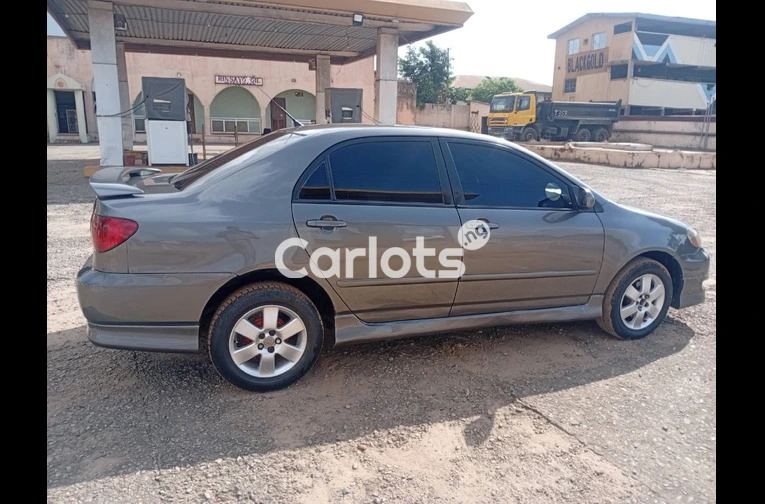 2006 TOYOTA COROLLA - 3/7
