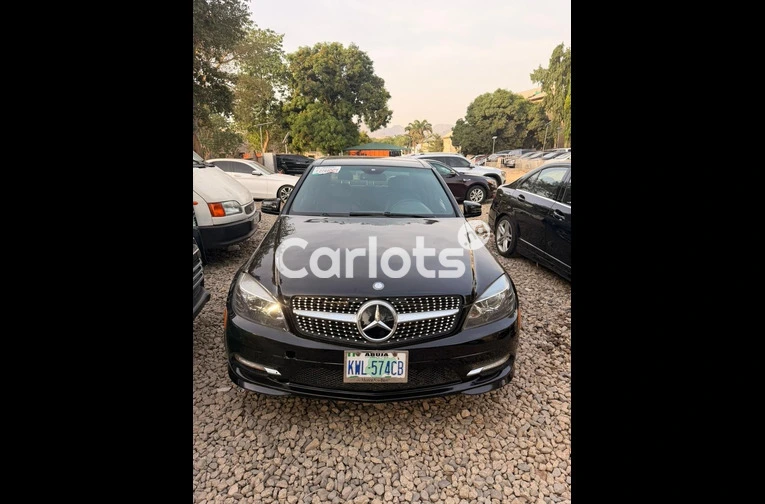 2010 Mercedes Benz C350 - 1/4