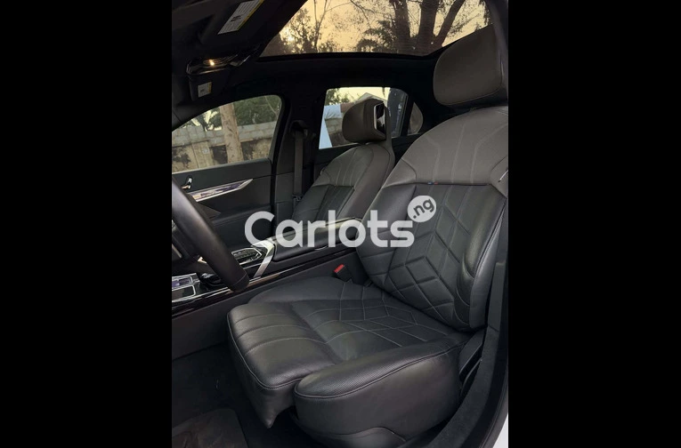 Foreign Used 2025 BMW 7 Series for sale in Asokoro, FCT - thumbnail 5
