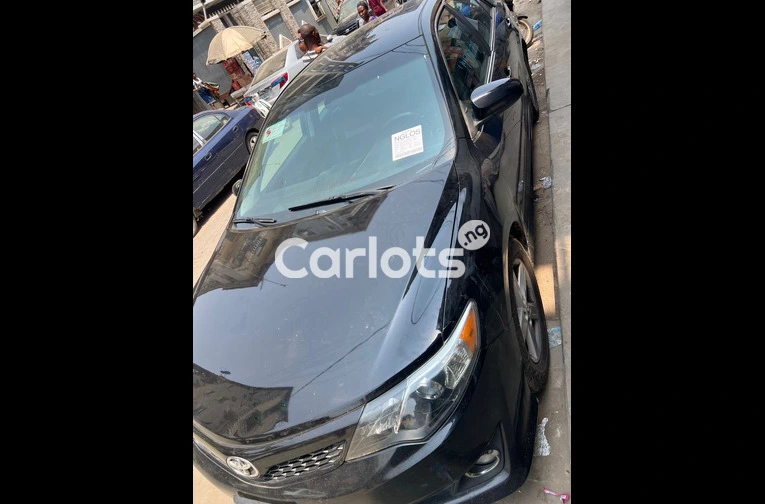 FOREIGN USED 2014 TOYOTA CAMRY XLE(ACCIDENT FREE) for sale in Ilupeju, Lagos - thumbnail 2