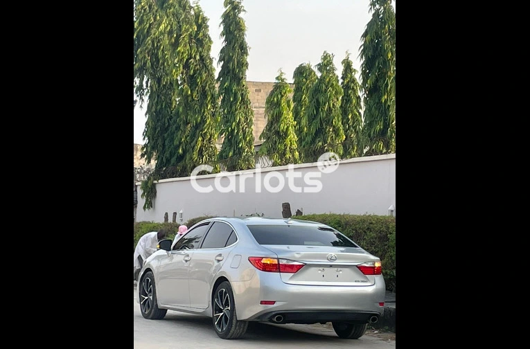 2013 Foreign Lexus ES350 for sale in Apese, Lagos - photo 5 of 6