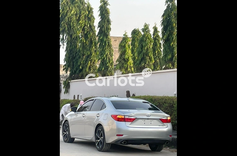 2013 Foreign Lexus ES350 - 5/6