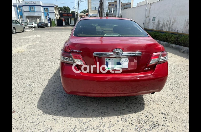 Nigerian Used 2010 Toyota Camry XLE for sale in Ilupeju, Lagos - photo 4 of 6