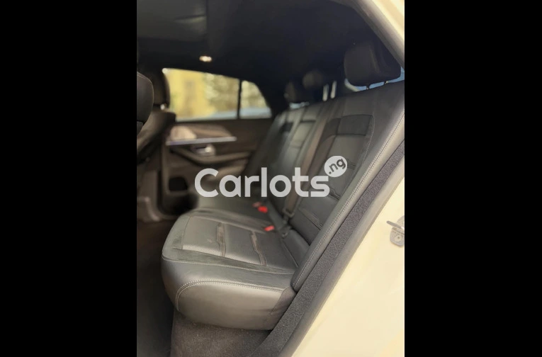 Foreign used 2021 Mercedes Benz GLE63s AMG Coupe with Custom duty for sale in Abuja, FCT - photo 4 of 7