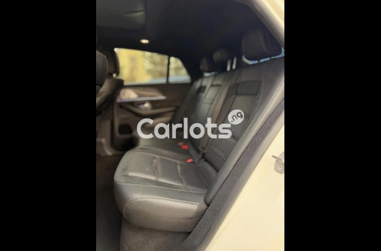 Foreign used 2021 Mercedes Benz GLE63s AMG Coupe with Custom duty for sale in Abuja, FCT - thumbnail 4