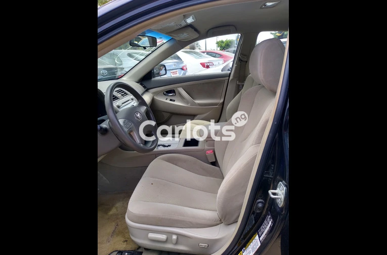 Foreign Used 2007 Toyota Camry for sale in Igando, Lagos - photo 2 of 7