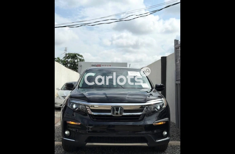 Foreign Used 2021 Honda Pilot Ex-L for sale in Alimosho, Lagos - thumbnail 4