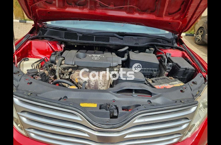 Foreign Used Unregistered 2013 Toyota Venza 4 plug for sale in Abuja, FCT - photo 5 of 5