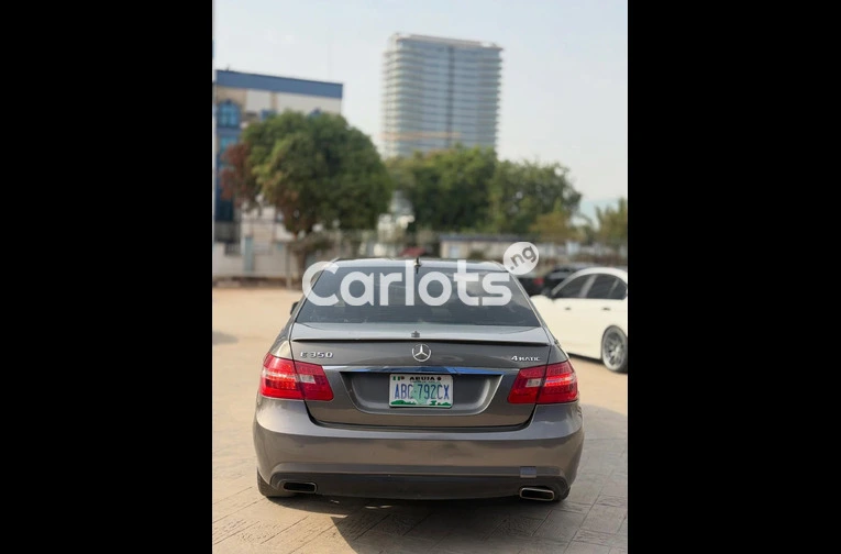 Nigerian used 2010 Mercedes Benz E350