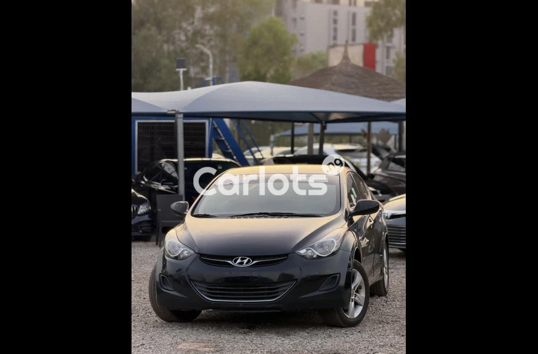 HYUNDAI ELANTRA 2013 - 6/7