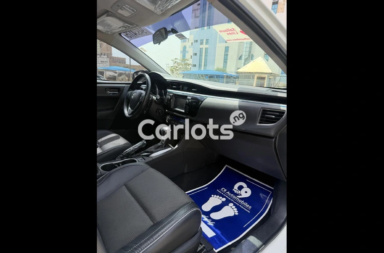 Foreign used 2015 Toyota Corolla X250 for sale in Abuja, FCT - thumbnail 3