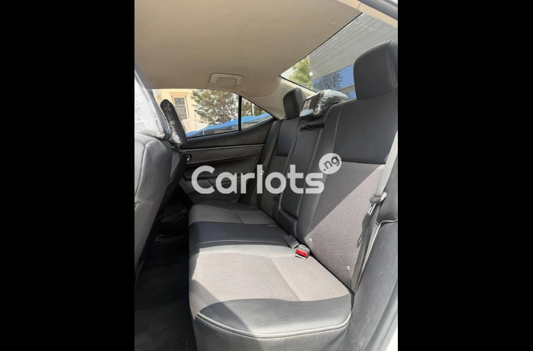 Foreign used 2015 Toyota Corolla X250 for sale in Abuja, FCT - thumbnail 4