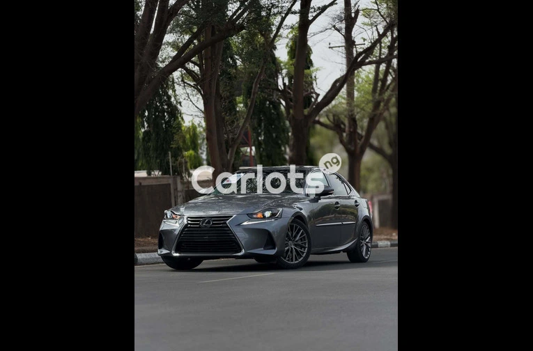 Foreign Used Lexus IS300 2017 - 1/6