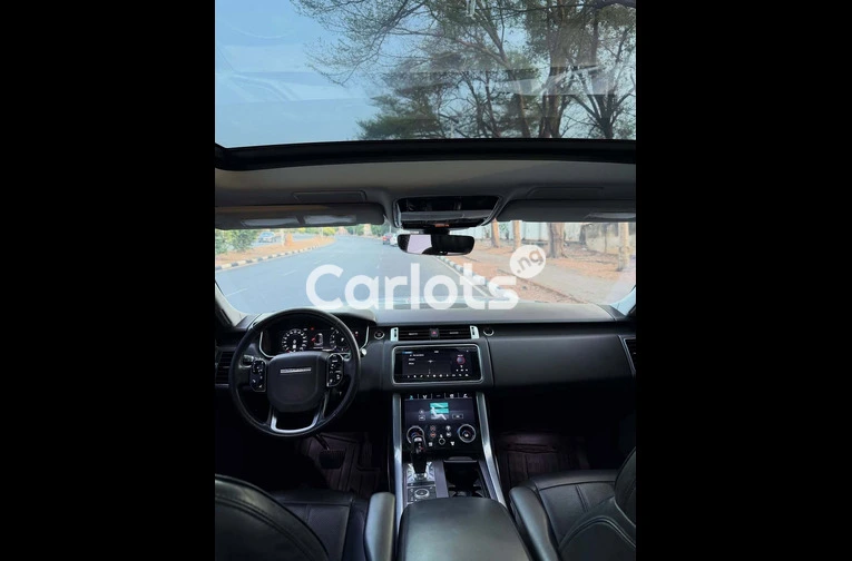 Foreign Used 2020 RANGE ROVER HSE FULL OPTION for sale in Asokoro, FCT - photo 5 of 7